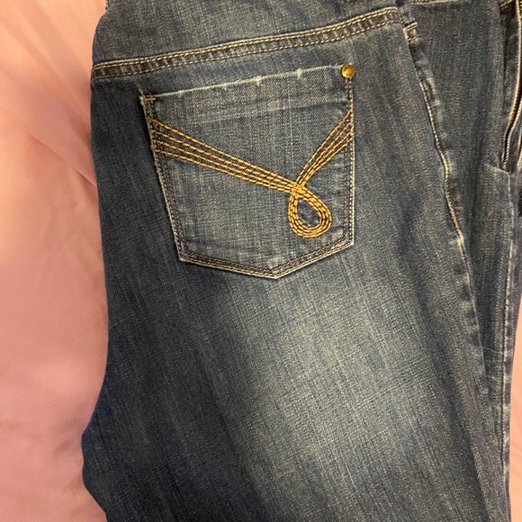 TOMMY HILFIGER -LOW RISE CROP JEANS/CAPRI,SIZE 10 - Picture 11 of 15